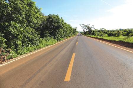 公路路面資質(zhì)三級(jí)升二級(jí)要多少人?